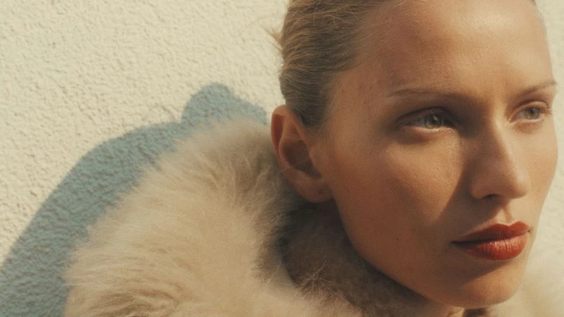 Sitting Pretty / Bazaar UK Beauty