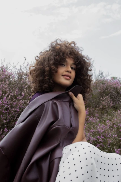 Purple /UJETA MED LILA CVETOVI