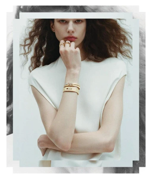 Collane, Anelli, Bracciali E Orecchini