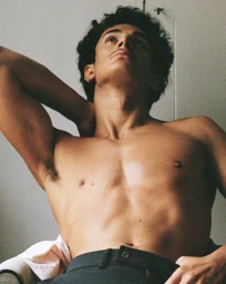 Photography by Esther Theaker, Styling by Emilie Kareh