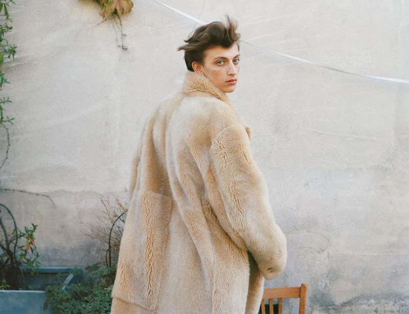 Photography by Esther Theaker, Styling by Emilie Kareh