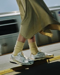 OFFICE SHOES X New Balance 204L