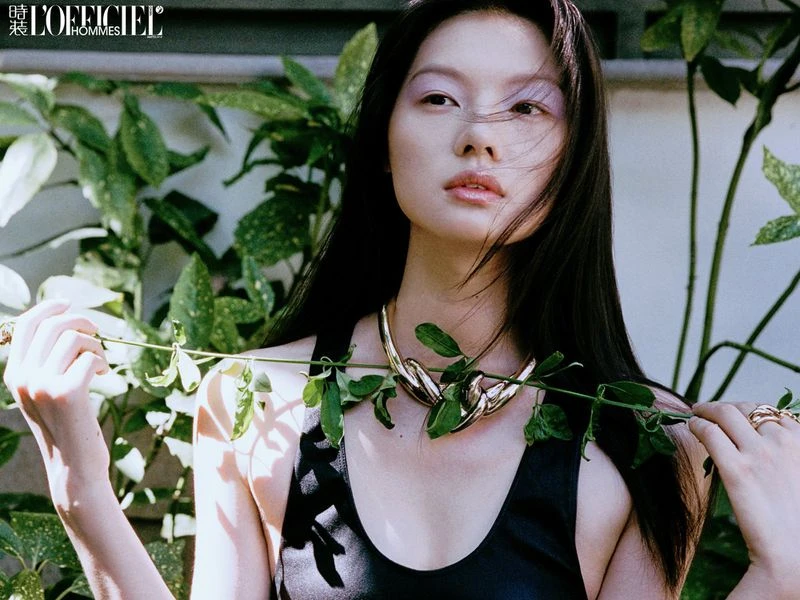 Autumn Solitude in the Pavilion bridge