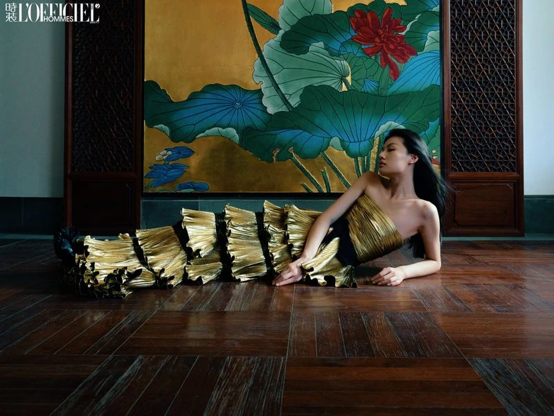 Autumn Solitude in the Pavilion bridge