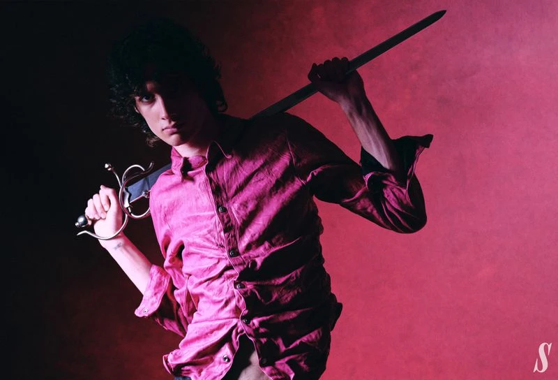 Seventeen Magazine November 2025 Cover by Ian O’Hara