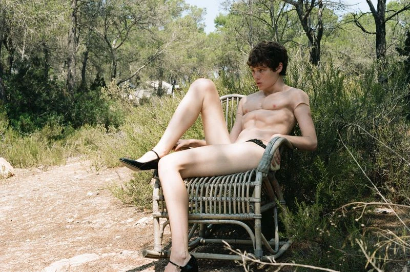 The soap wants to be the sun, Lampoon Soap issue 32