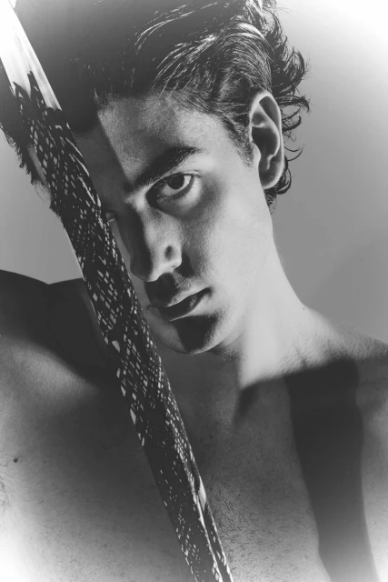 Brave New World, sperimentazione estetica e stile maschile