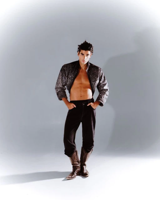 Brave New World, sperimentazione estetica e stile maschile