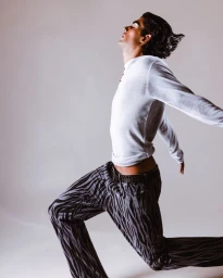 Brave New World, sperimentazione estetica e stile maschile