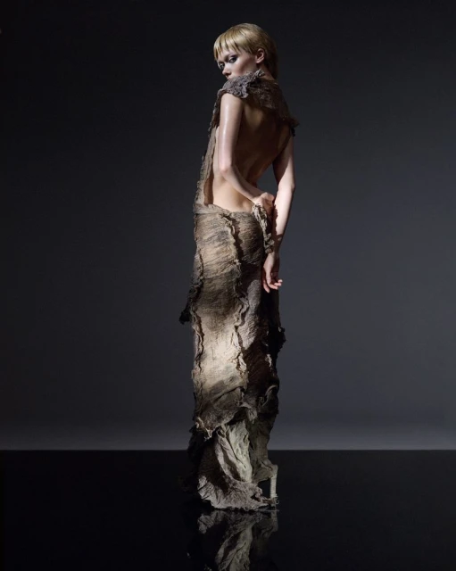 THE BLESSED BLOOMS OF BROKEN THINGS