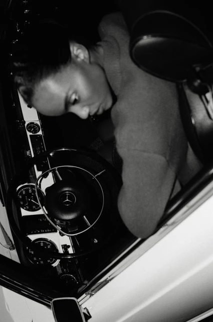 FENDI - Iconic Spy bag