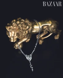 Les Signatures with Chanel High Jewelries