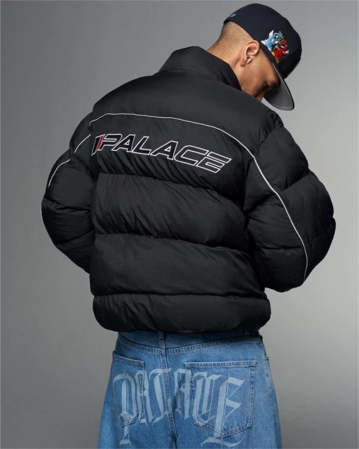 PALACE Holiday 25