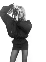 Photographer Jacqueline Landvik captures her sister Sofieein these intimate images