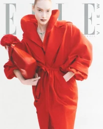 Elle Brasil November 2025 Cover