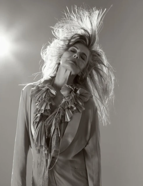 Numéro Netherlands - Paulina Porizkova