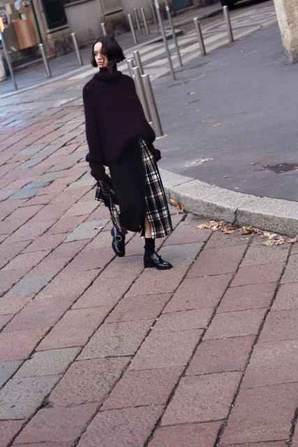 COLOURS OF DECEPTION