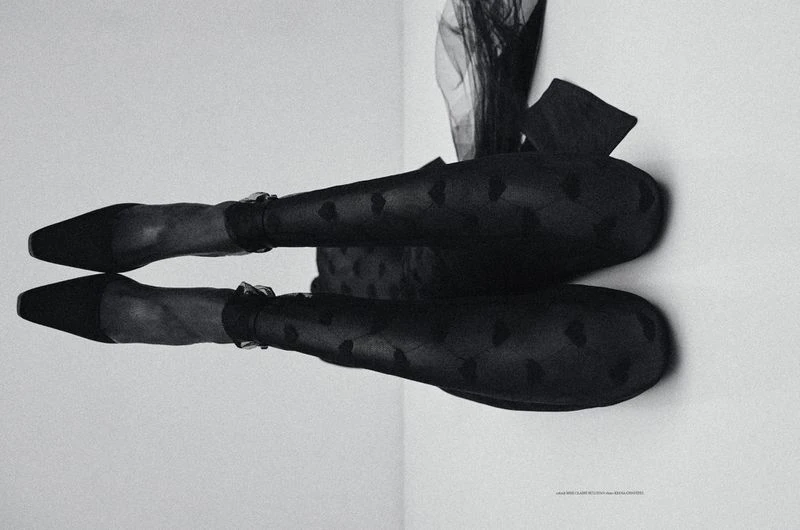 IDYLL ISSUE with ESSENCE TAYLOR