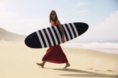 Tommy Hilfiger - Holiday'25 - Inverse Seasonality