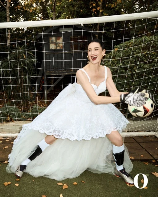 The Observer Magazine UK 11/23/2025 Cover