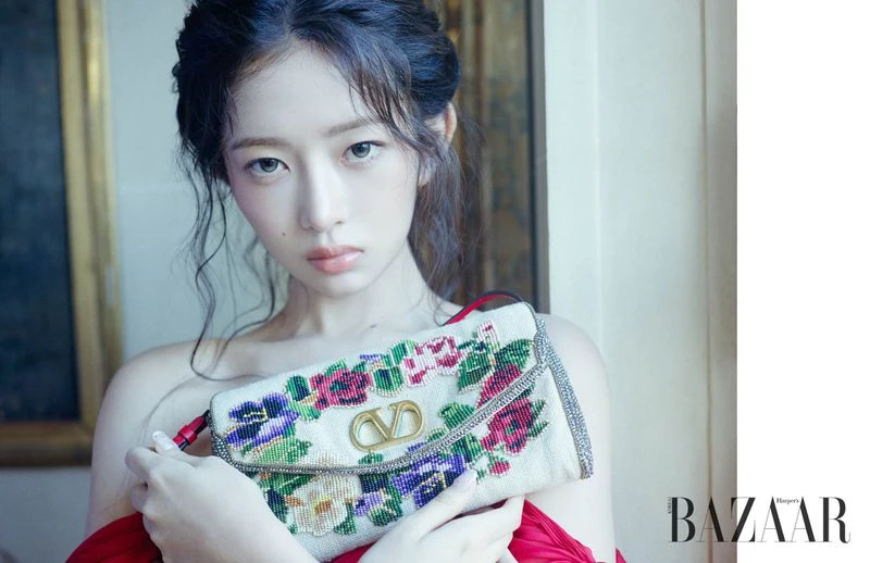 hush, (IVE X Valentino)