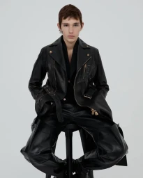 FANTASTIC MAN CHINA (The boy. The fantastic man)