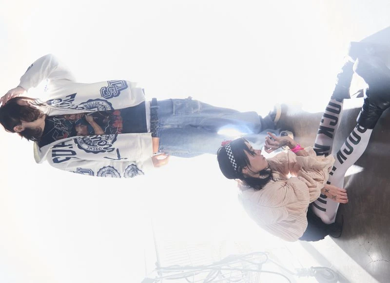 032c - Live From Earth ft. Kim Petras, Frost Children, Cannelle