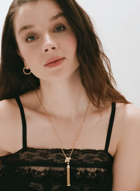 A Little Less Than Ordinary: Claudia Jessie