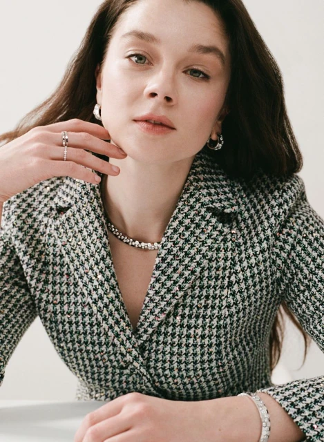 A Little Less Than Ordinary: Claudia Jessie