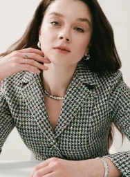 A Little Less Than Ordinary: Claudia Jessie