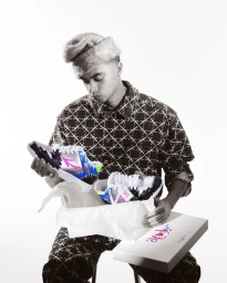 Off White Social Campaign