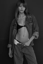 Studio Portraits with Daphne Maas