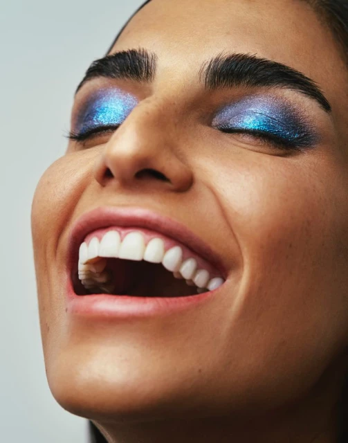 PRISMATICS – Bold Beauty & Metallic Tones