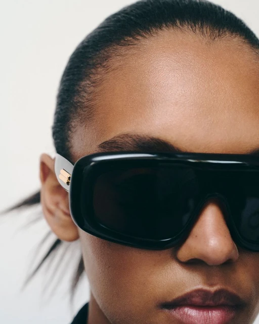 SOCIAL READY-TO-WEAR