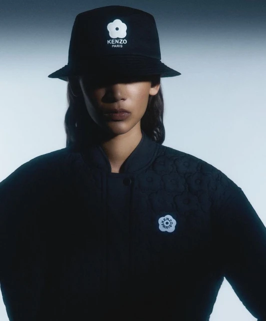 A minimalist interpretation of the boke flower