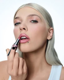 YSL Beauty x Daria Zawiałow