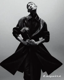 데일리로 착용하기 좋은 견고한 워치 그리고 주얼리