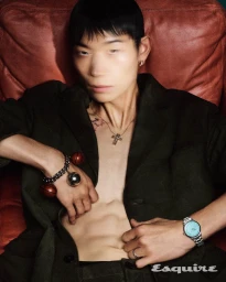 데일리로 착용하기 좋은 견고한 워치 그리고 주얼리