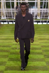 Louis Vuitton The World is Yours 2024