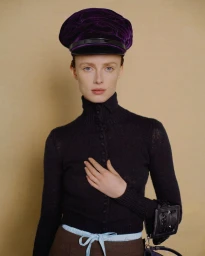 Prada Fall/Winter 2024: a romance between the past and future