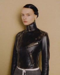 Prada Fall/Winter 2024: a romance between the past and future