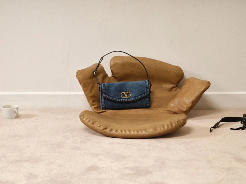 Addictions by Pierre Seiter