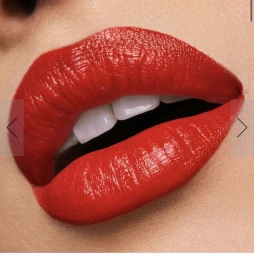 Futurist Soft Touch Brightening Skincealer Concealer