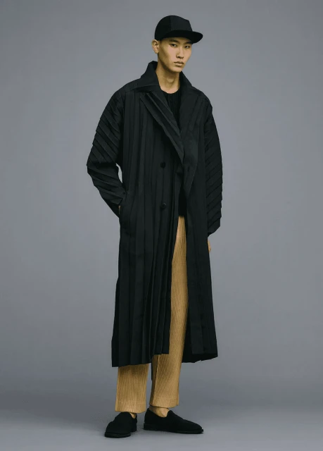 HOMME PLISSÉ ISSEY MIYAKE S/S 24 LOOKBOOK