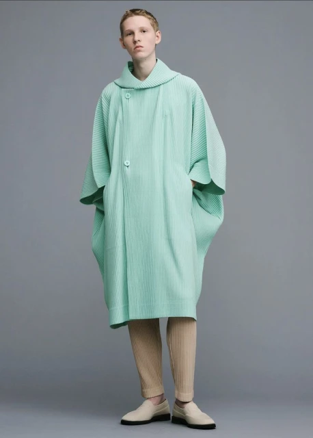 HOMME PLISSÉ ISSEY MIYAKE S/S 24 LOOKBOOK