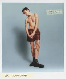 Nomads of self-expression