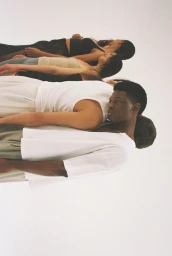 Eliott Tipp in "Improuve the others" by Spyros Rennt