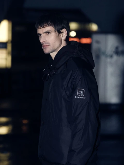 Metropolis Series FW25