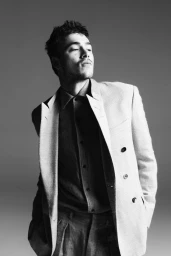 The Expert Guide to Summer Suits