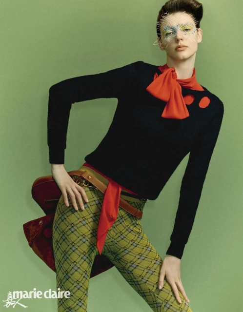 Editorial by Yøøn Chøng